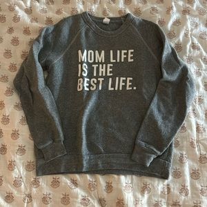 Mom Life Is The Beat Life Sweatshirt size s